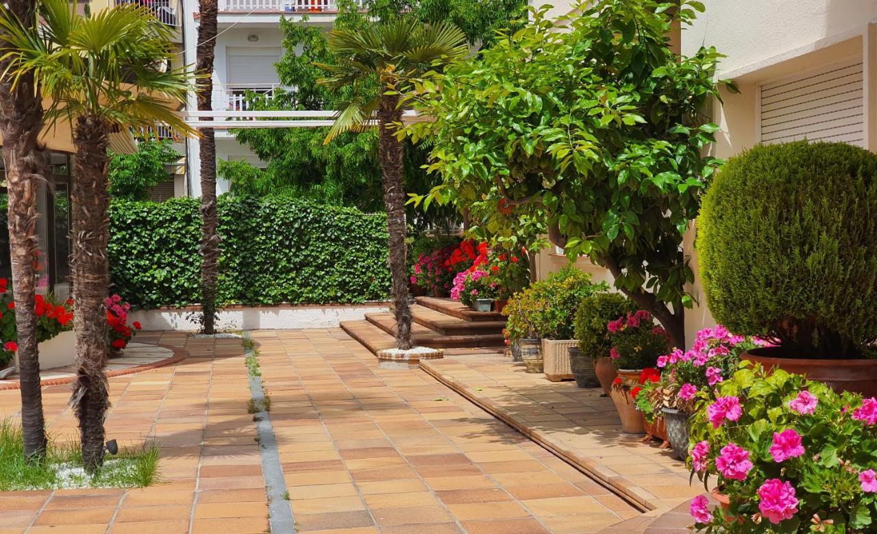 Hotel Mireia Lloret de Mar Buitenkant foto
